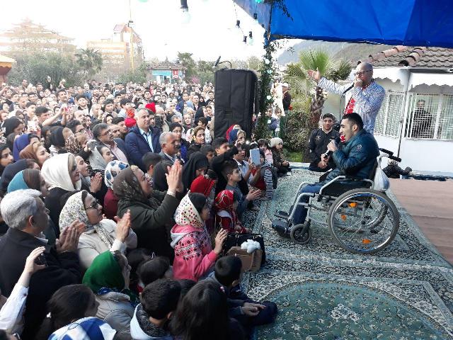 پنجمین روز جشنواره نوروزی شهرداری لاهیجان در ضلع شمالی استخر